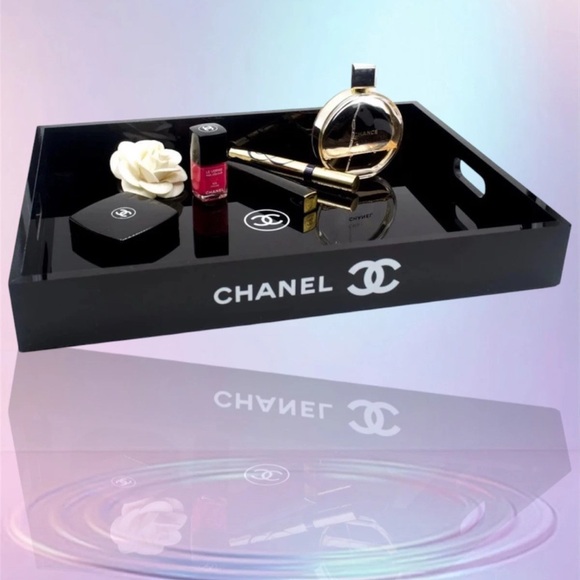 Authentic CHANEL Black and Gold Jewelry Organizer - Picture 4 of 5